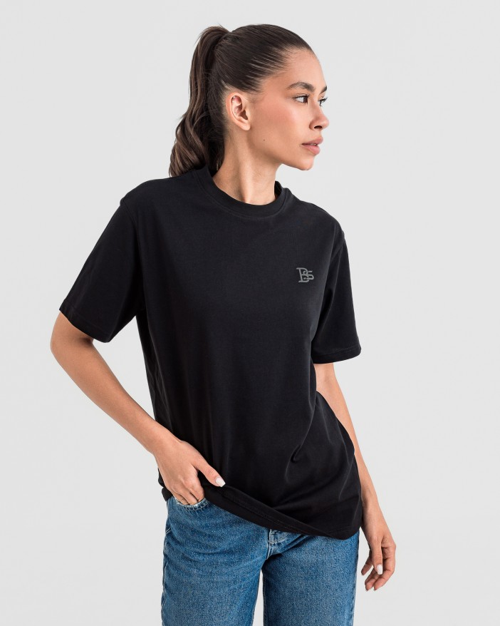 Дамска oversize тениска в черно 