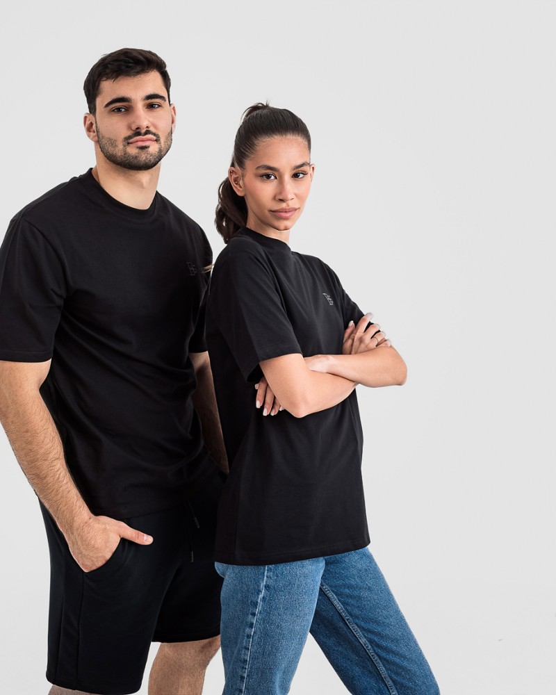 Мъжка oversize тениска в черно 