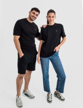 Мъжка oversize тениска в черно 