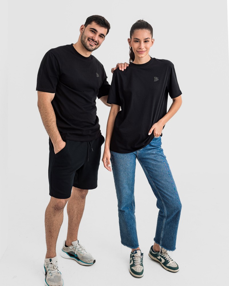 Мъжка oversize тениска в черно 