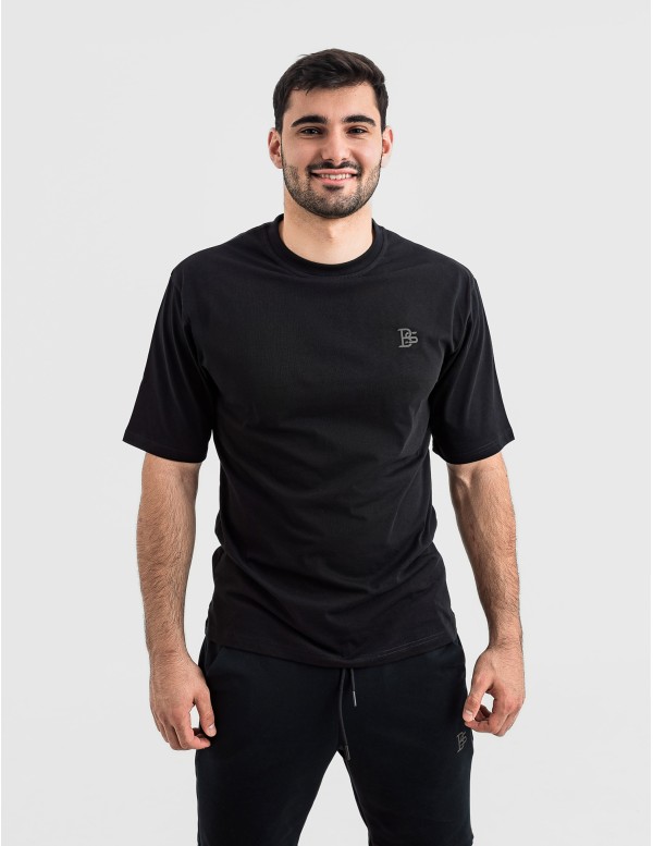 Мъжка oversize тениска в черно 