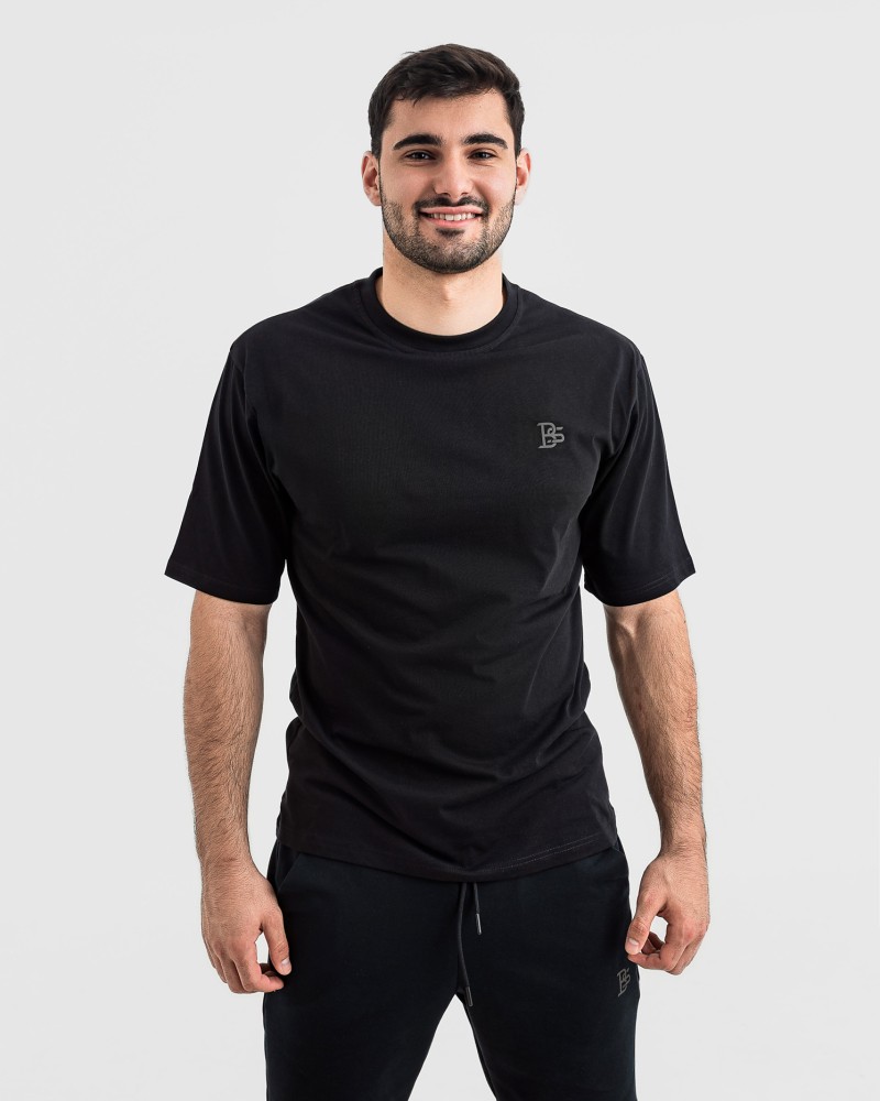 Мъжка oversize тениска в черно 