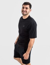Мъжка oversize тениска в черно 