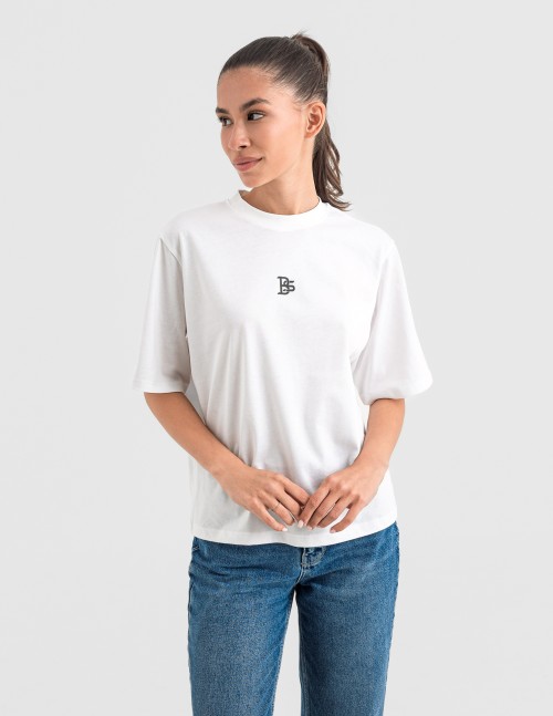 Tениска cropped oversize в бяло